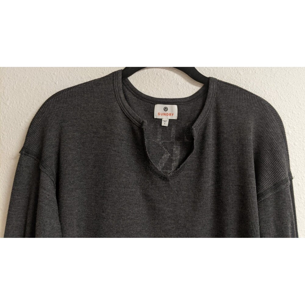 SUNDRY Charcoal Waffle Knit Graphic Long Sleeve Top  "Take it Easy" 1 or Small - Picture 4 of 10